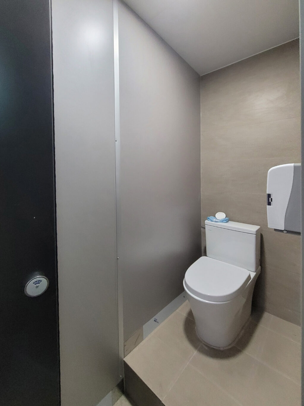 이음 몰딩을 이용한 간벽 이음