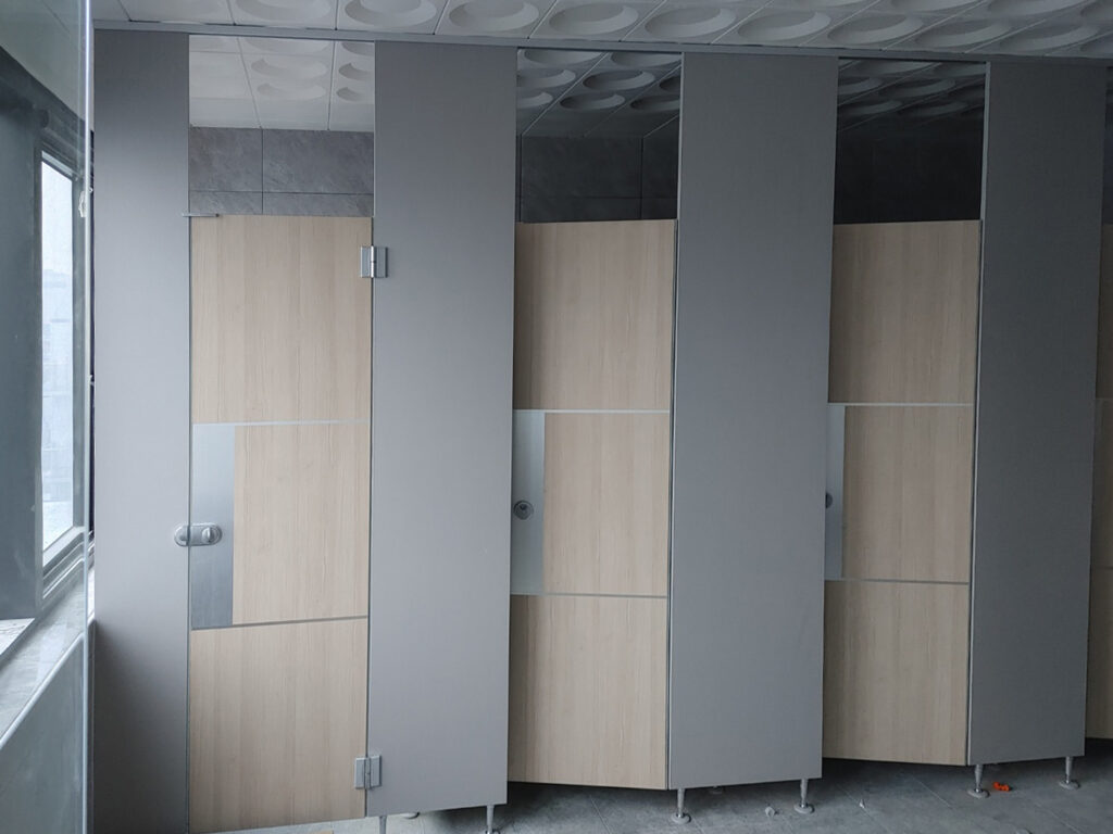 여자 화장실 시공 완료