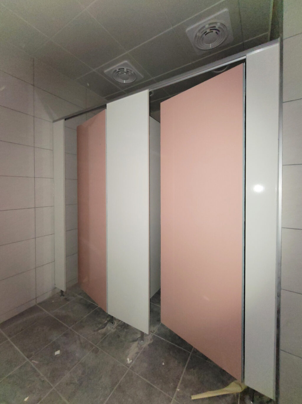 큐비클 설치 후 모습-1