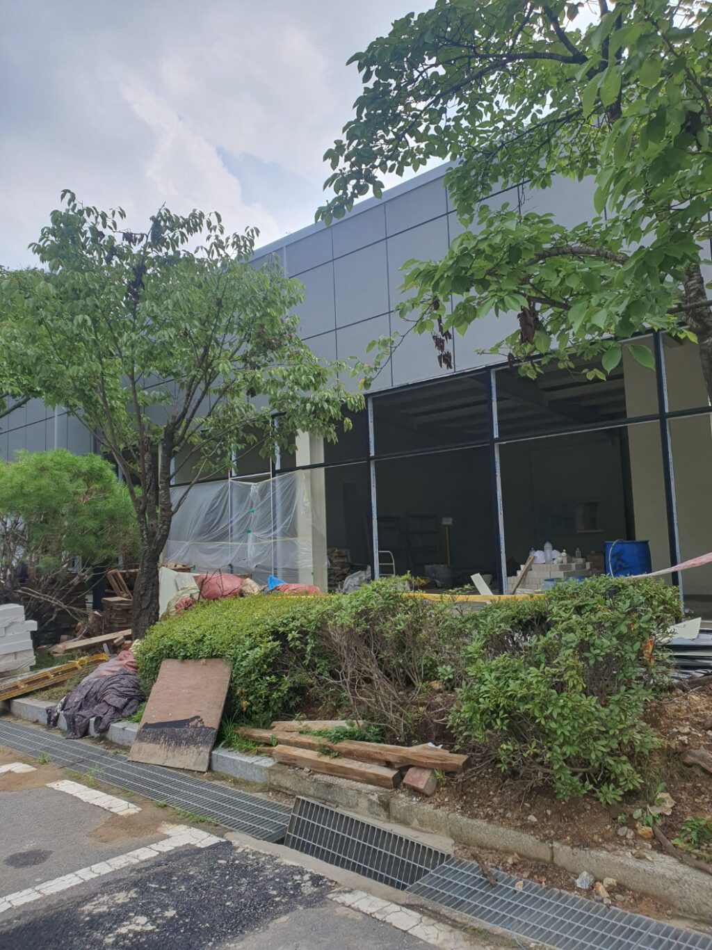 현장 외관 모습(아파트 단지 내)