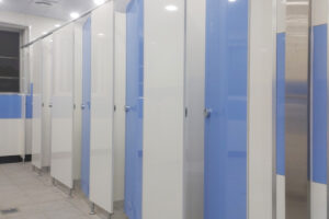 전남 광주·여수 학교 화장실 칸막이 큐비클 자재 판매 및 시공 사례